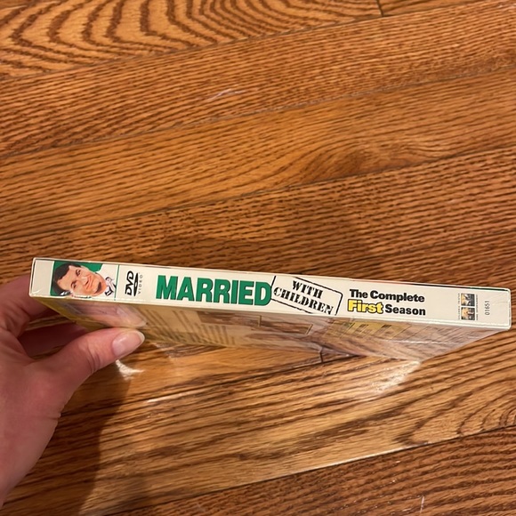 Married with Children Season 1 new in box DVDs - Picture 3 of 4